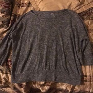 3/4 sleeve grey shirt